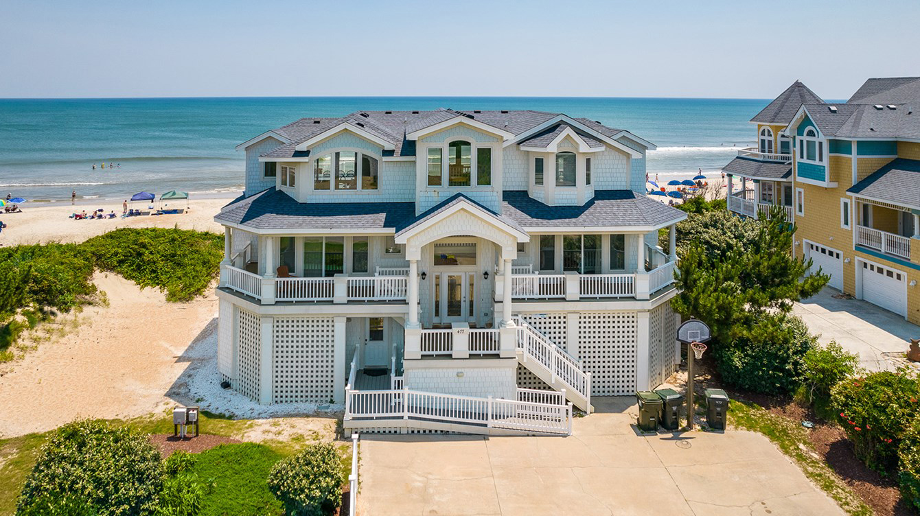 Moon Shadow I Oceanfront Home in spindrift Corolla